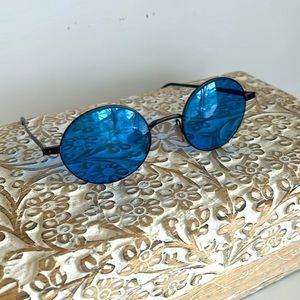 Moleskine Blue Tinted Sun Glasses MO 2104